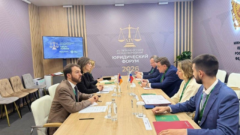 Министр юстиции Армении пригласила коллегу из РФ на сессию Совета министров юстиции СНГ в Ереван