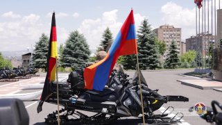 Германия передала Армении 16 снегоходов для Минобороны: что это значит для Шенгавита