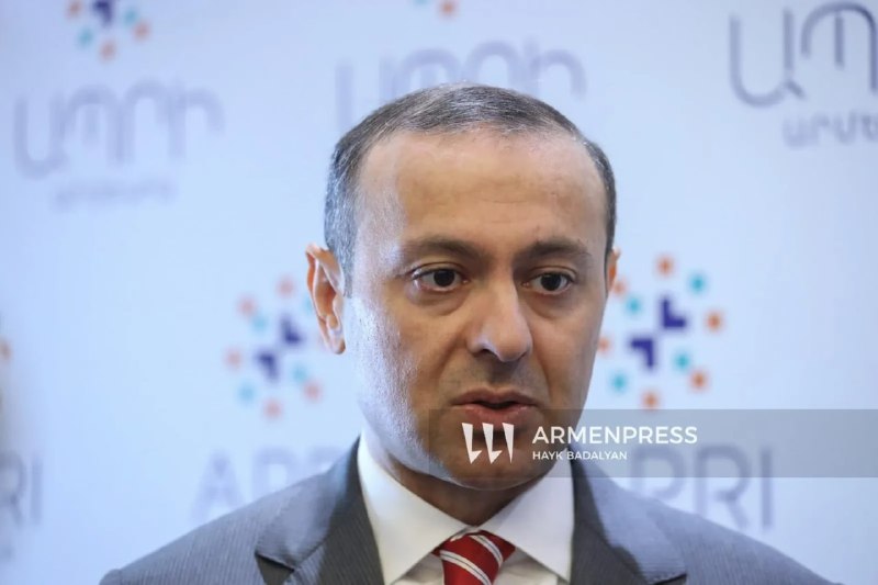 Армен Григорян: Ереван и Баку обсуждают экономическое сотрудничество и делимитацию границы