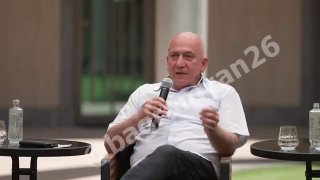 Арам Абрамян обвинил сельчан Армении в зависти к выходцам из России на брифинге в Ереване
