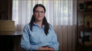 Жительница Еревана Роза Агаян создаёт декор и аксессуары из переработанной бумаги под брендом «Токун»