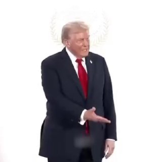 Трамп заявил, что премьер Италии Мелони «умоляла» о совместном фото: скандал в НАТО