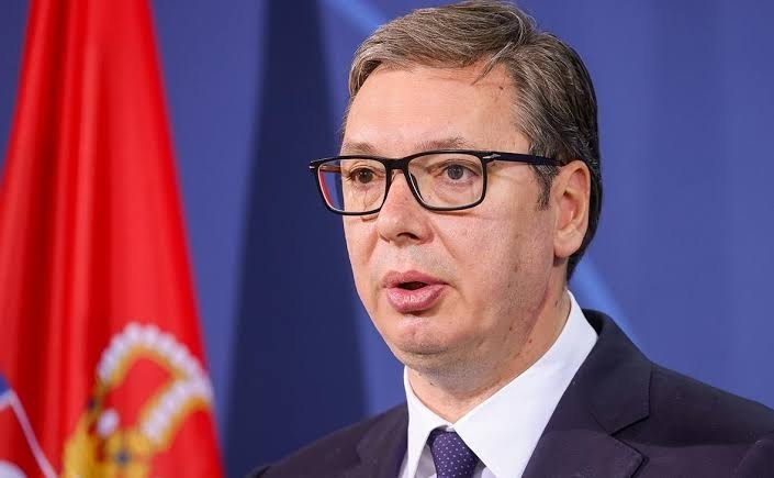 Президент Сербии Вучич объявил об отставке: досрочные выборы в ближайшие недели