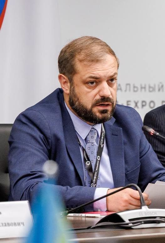 Министр экономики Армении Геворг Папоян обсудил в Екатеринбурге промышленное сотрудничество ЕАЭС