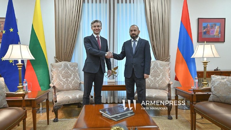Арарат Мирзоян поздравил Кестутиса Будриса с переназначением главой МИД Литвы: стороны нацелены на укрепление связей и евроинтеграцию