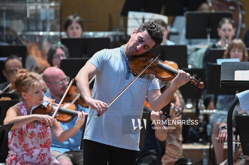 Благотворительный концерт Сергея Хачатряна и World Doctors Orchestra в Ереване: помощь детям с диабетом