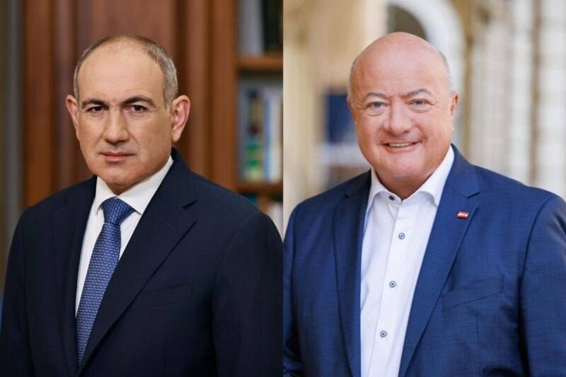 Федеральный канцлер Австрии поздравил Пашиняна с победой на выборах в Армении
