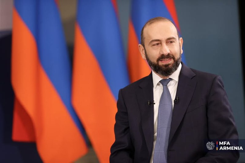 Арарат Мирзоян на брифинге в Ереване объявляет о ратификации соглашения с США по TRIPP