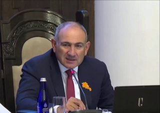 Пашинян призвал предпринимателей Армении использовать новые возможности и урегулировать вопросы с ЕАЭС