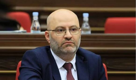 Давид Арушанян отказался от депутатского мандата: что это значит для выборов в Шенгавите?