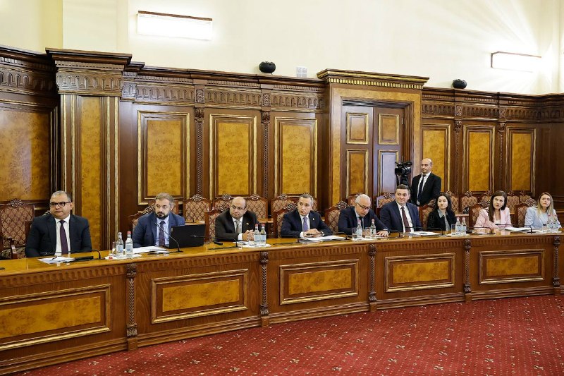 Никол Пашинян провёл консультации по развитию производства пшеницы в Армении