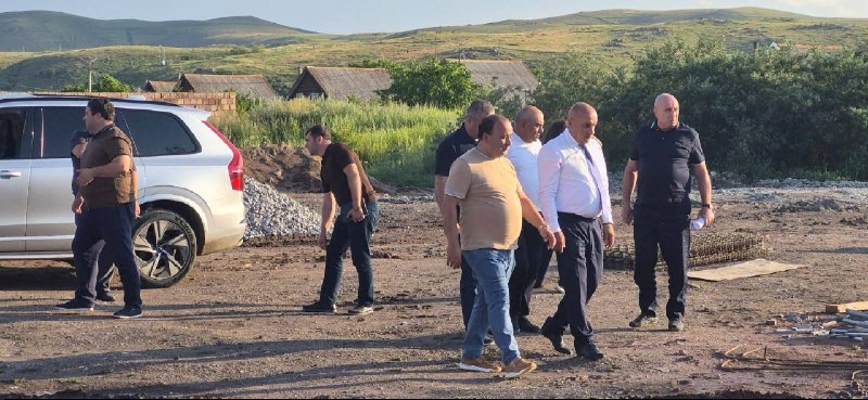 Делегация Фонда территориального развития Армении оценила ход строительства школ в Ширакской области