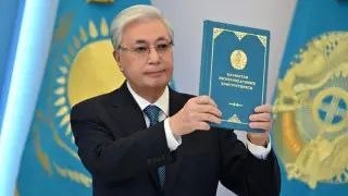 Токаев получил право на новый срок после обнуления Конституции Казахстана